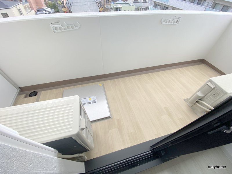 プレサンスNEO新深江リュミエル　仲介手数料無料のバルコニー