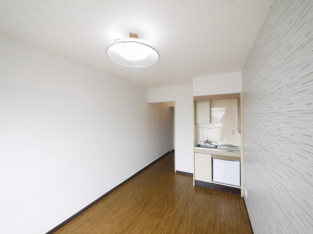 サンハイツ新大宮