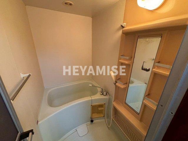 ヴィラ中川Ⅱの浴室