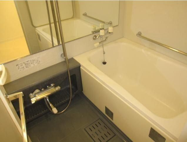 コンフォラス千石の浴室