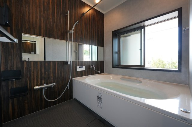 売中古戸建　伊東市八幡野プールハウスの浴室