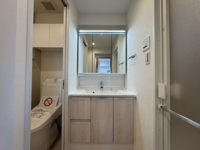 グランドメゾン高円寺の独立洗面台
