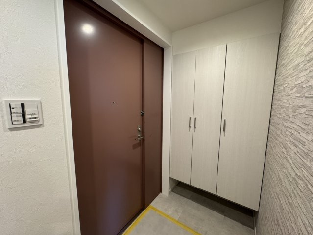 グランドメゾン高円寺の玄関