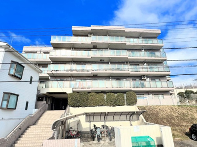 【外観】 | ◆コスモ横濱小机セカンド・ウイング◆ | ◆子育て世代のスタッフもいますので、お客様目線での物件選び、ご提案が可能です。お問い合わせいただきました物件以外も多数ご紹介させていただきます。