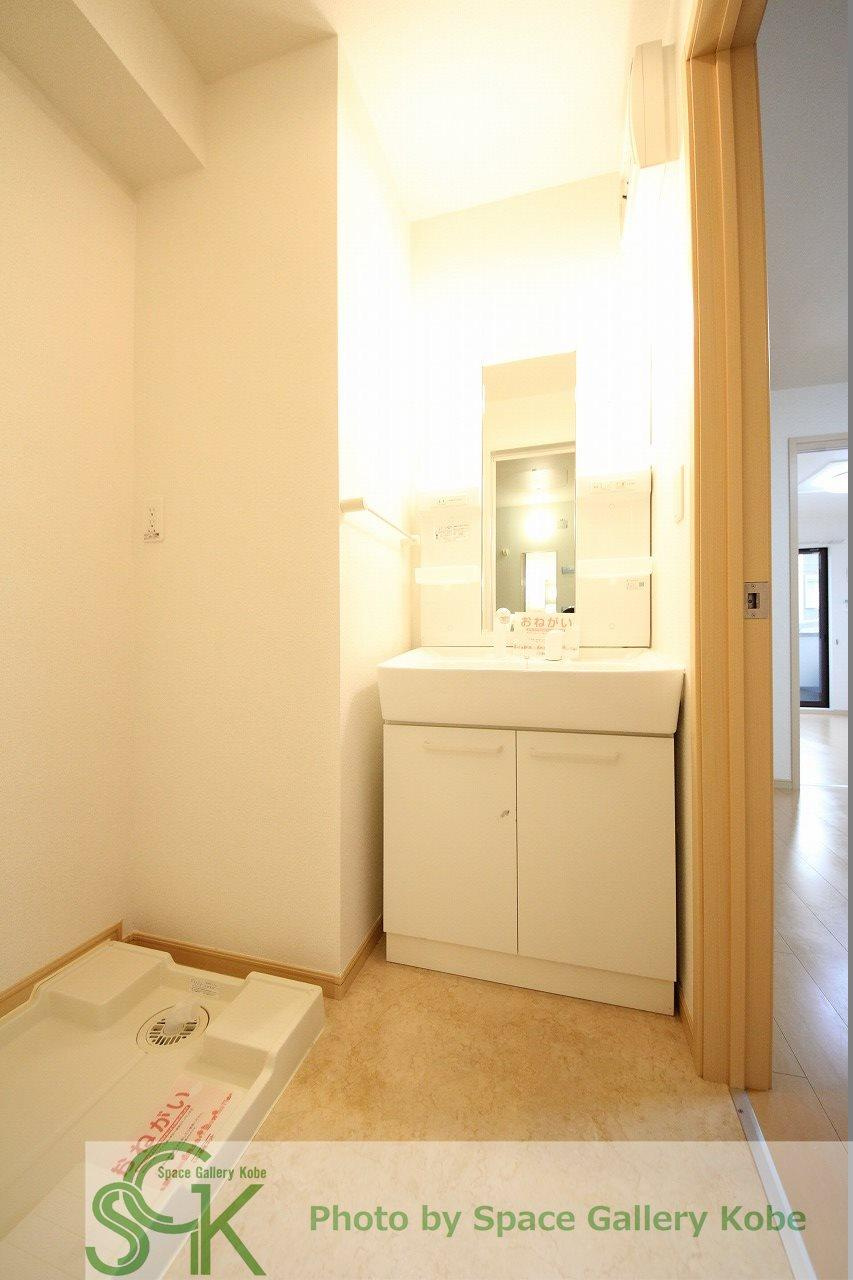 ラフレシールⅡの洗面所|※お部屋により仕様が異なる場合があります※