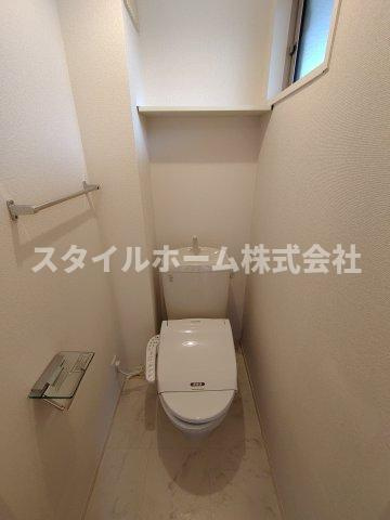 レセンテ一宮のエントランス