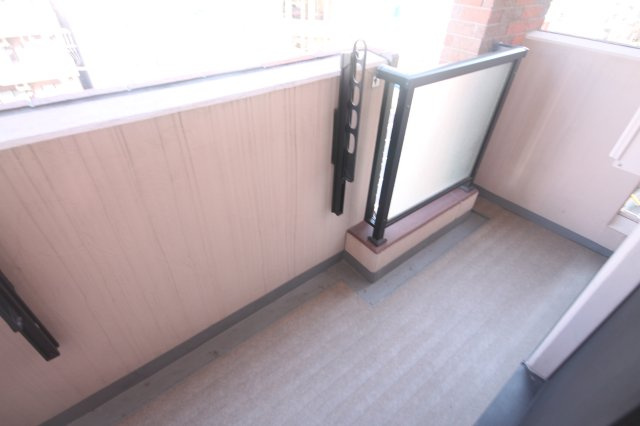 【バルコニー】