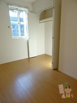 スパークル・ユウの居間・リビング|洋室