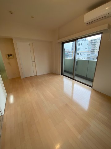 パークキューブ　本所吾妻橋の居間・リビング