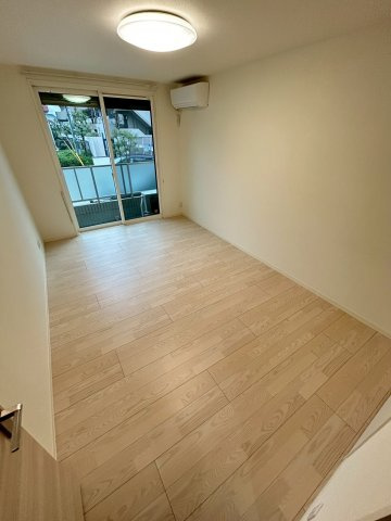 呉川町TOKOHA芦屋の居間・リビング
