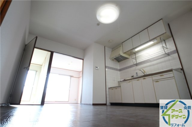 エクセラン今田の居間・リビング|※類似部屋