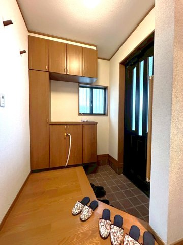 練馬区東大泉3丁目　中古戸建　西武池袋線　大泉学園の玄関