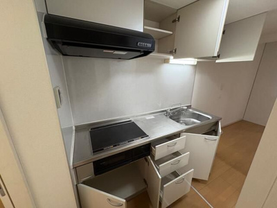 【キッチン】 | ベルコート千田 | お料理しやすいキッチンです