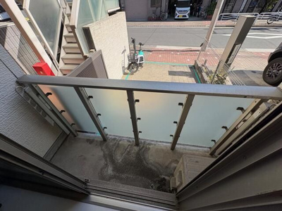 【バルコニー】 | ベルコート千田 | バルコニーからの眺めを楽しみながら食事をしませんか