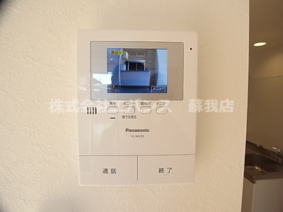 【セキュリティ】 | フィオーレ  | モニター付きインターホンです