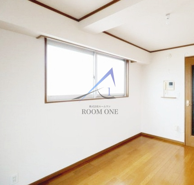 アーバ・ヒルズ高円寺の居間・リビング|洋室のお部屋です。