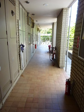 アーバンヒルズのロビー