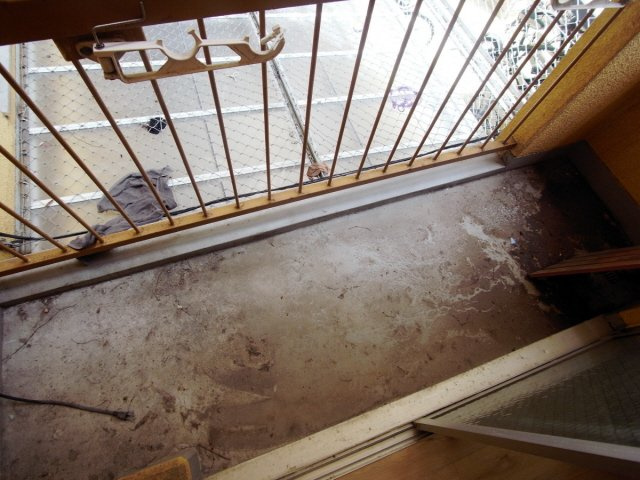 サンビルダー三宮東のバルコニー