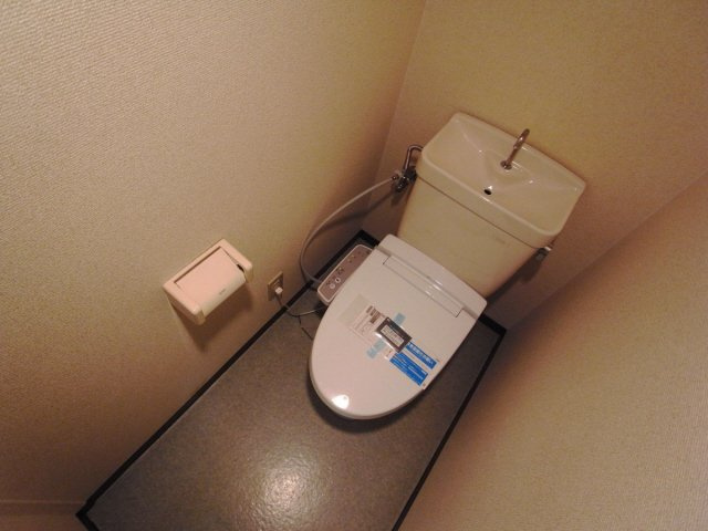 サンビルダー三宮東のトイレ