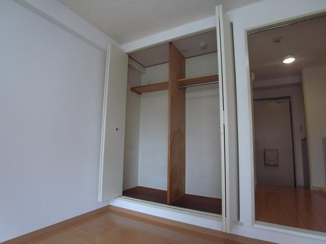 オーク＆パートナーズビルの収納