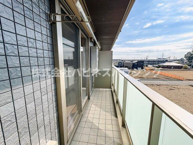 フィカーサ柏の葉のバルコニー|開放的で明るい空間を演出してくれるバルコニーです