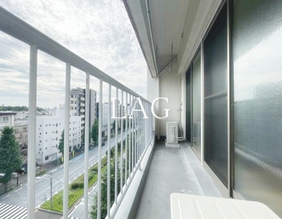 【バルコニー】 | 岡部ビル | バルコニーです。