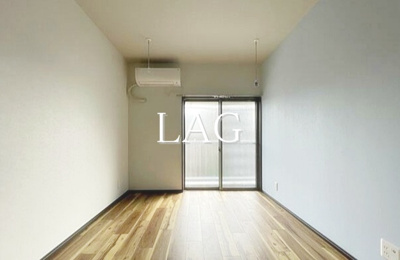 【居間・リビング】 | 岡部ビル | 洋室のお部屋です。