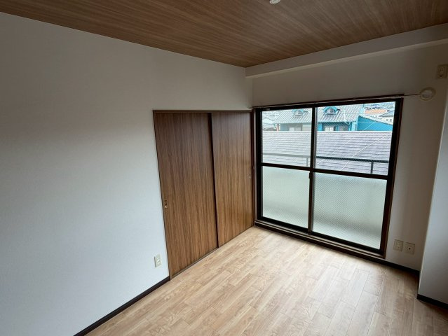 サンシャイン平原の内装