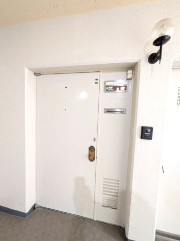 仁川グリーンハイツの玄関|シンプルで使いやすい玄関です