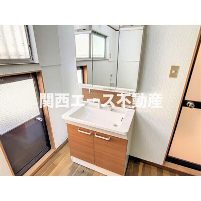 【洗面所】 | 野里町貸家