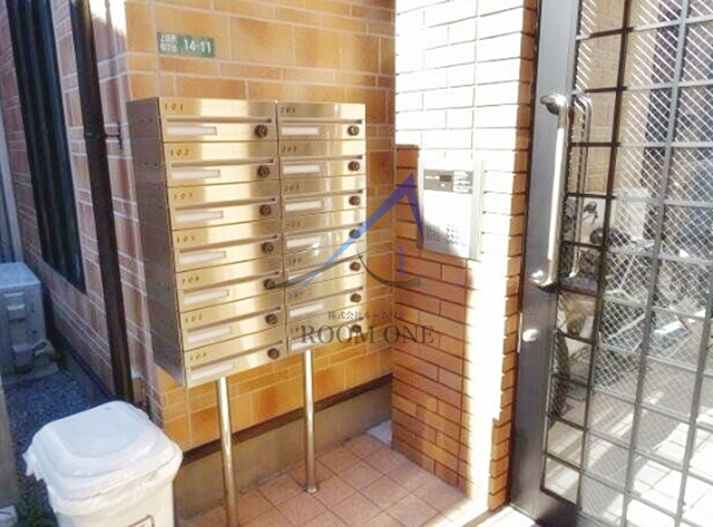 アーバンプレイス祐天寺のその他共用部分|集合ポストです。