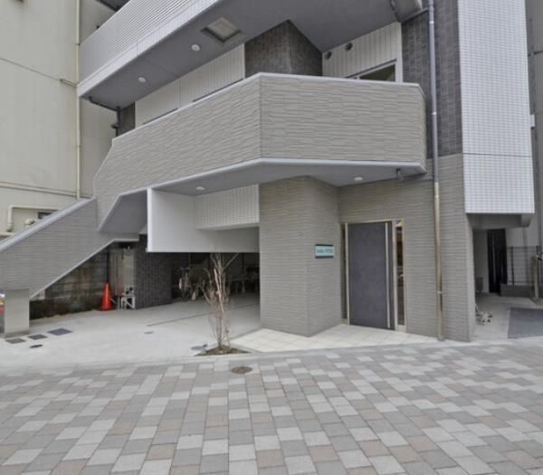 アイル　プレミアム文京六義園のエントランス