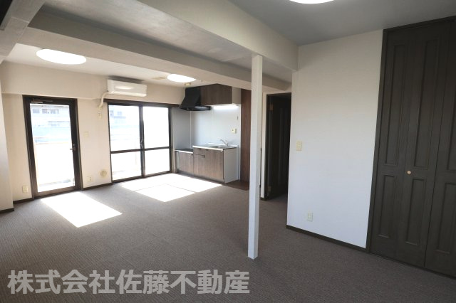 ライオンズマンション鴻巣駅東。『鴻巣駅』東口2分の4階のお部屋の居間・リビング|2026年2月23日 10:00頃撮影。LDKの写真です。