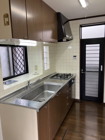 並木5丁目戸建のキッチン|使いやすいキッチンです