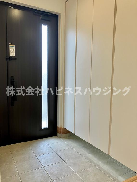 西町戸建の玄関|玄関です