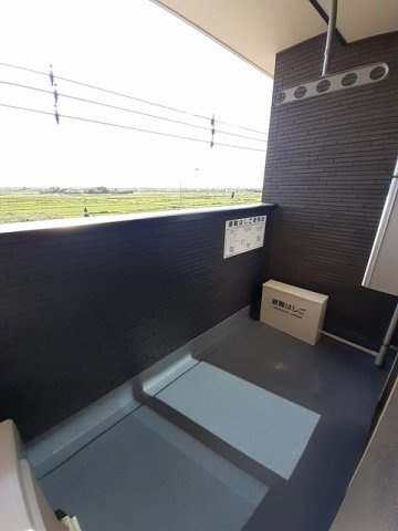 サンセットのバルコニー|落ち着いた時間を過ごせるバルコニーです