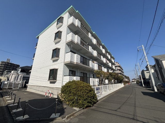 リポウズ淵野辺の外観