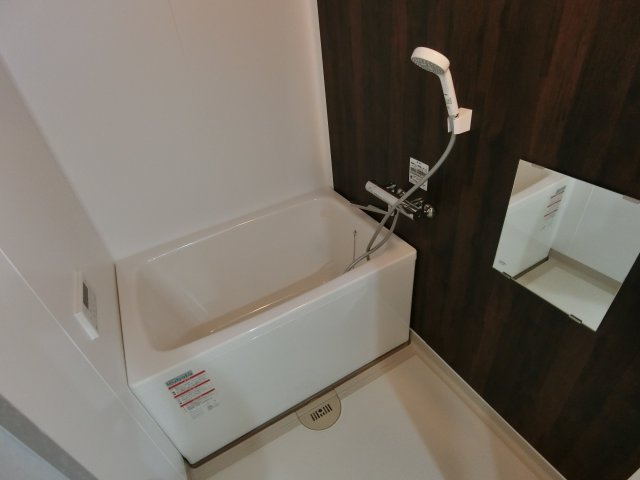 リポウズ淵野辺の浴室