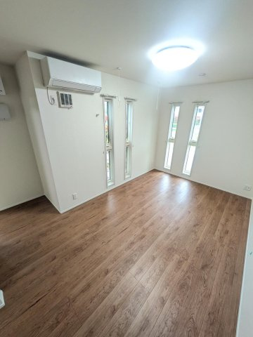 Wisteria　Villageの洋室