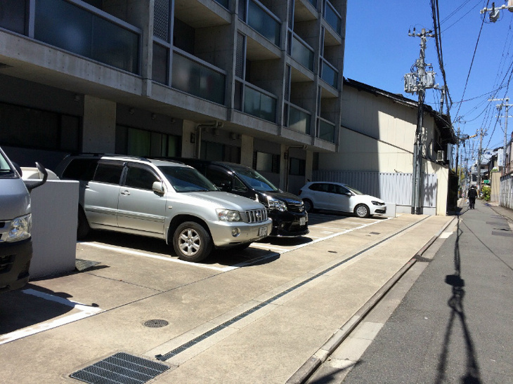 【駐車場】エテルノポッソ 