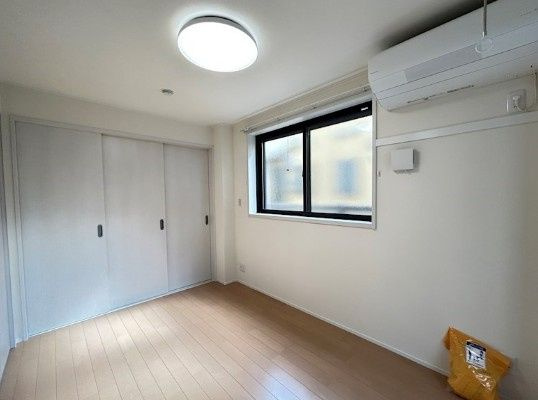 ラピスラズリの寝室