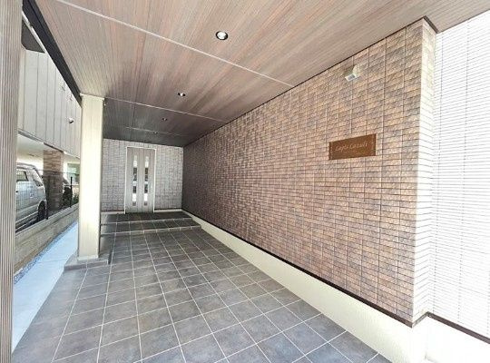 ラピスラズリのエントランス