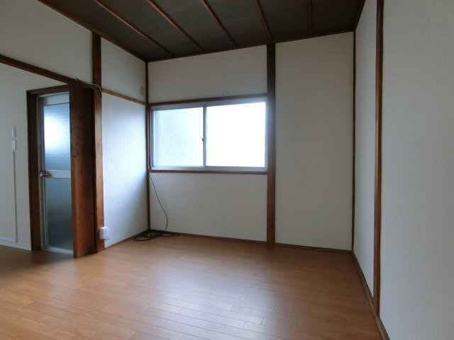 【洋室】 | 府中町６丁目貸家