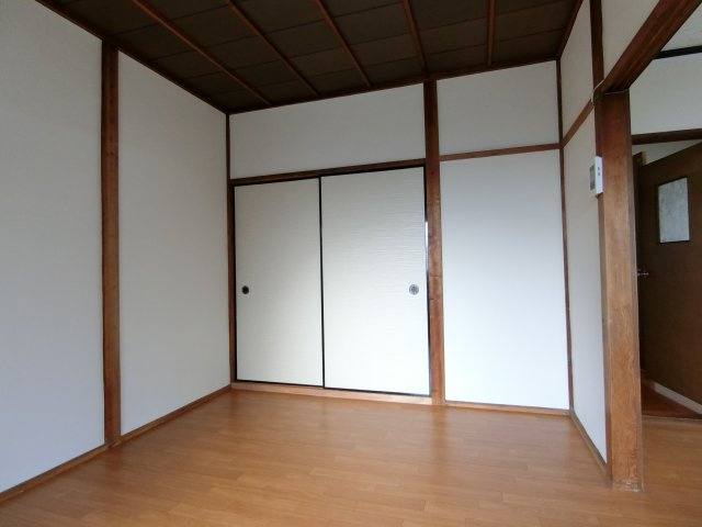 【洋室】 | 府中町６丁目貸家