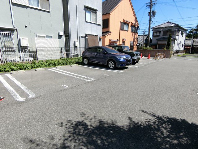 【駐車場】 | garden　浜