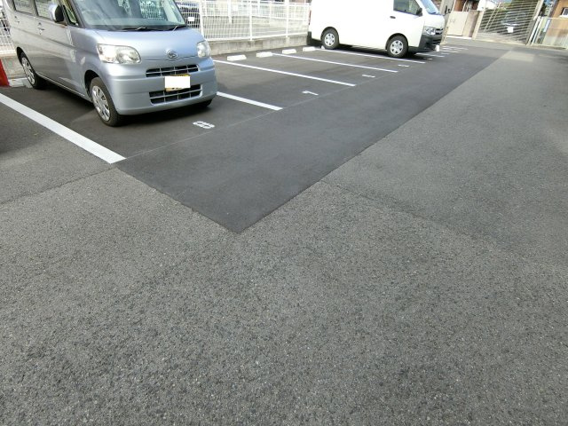 【駐車場】 | Fマンション