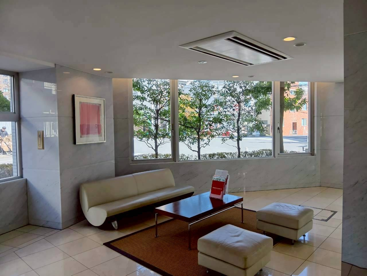 マンション広尾台7階　リノベーション済のロビー|令和8年3月15日撮影