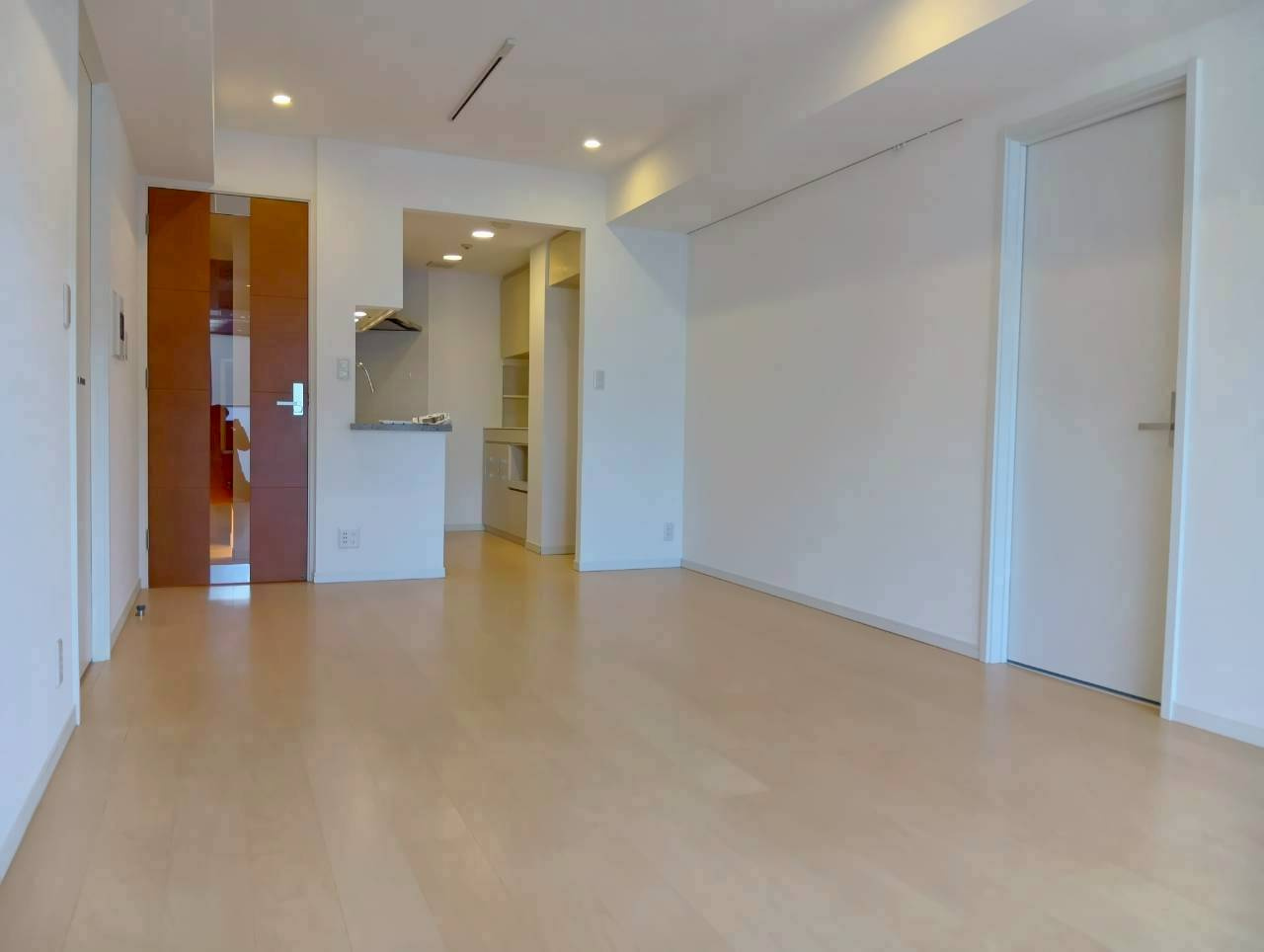 マンション広尾台7階　リノベーション済の居間・リビング|令和8年3月15日撮影