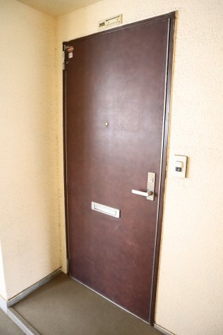 サンヒルズ中町の玄関