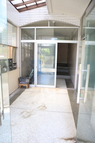 サンヒルズ中町のエントランス